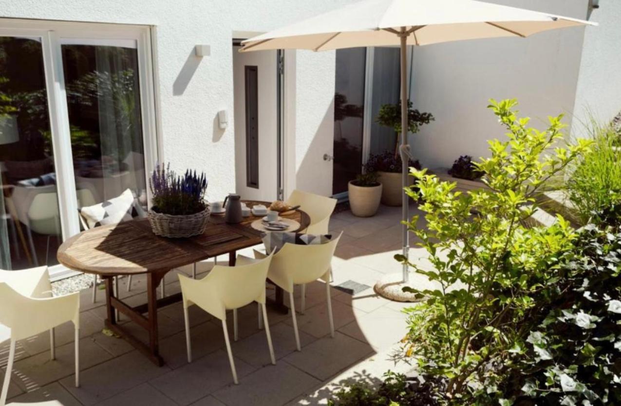 Muellers Gaestehaus Berg bei Ravensburg エクステリア 写真